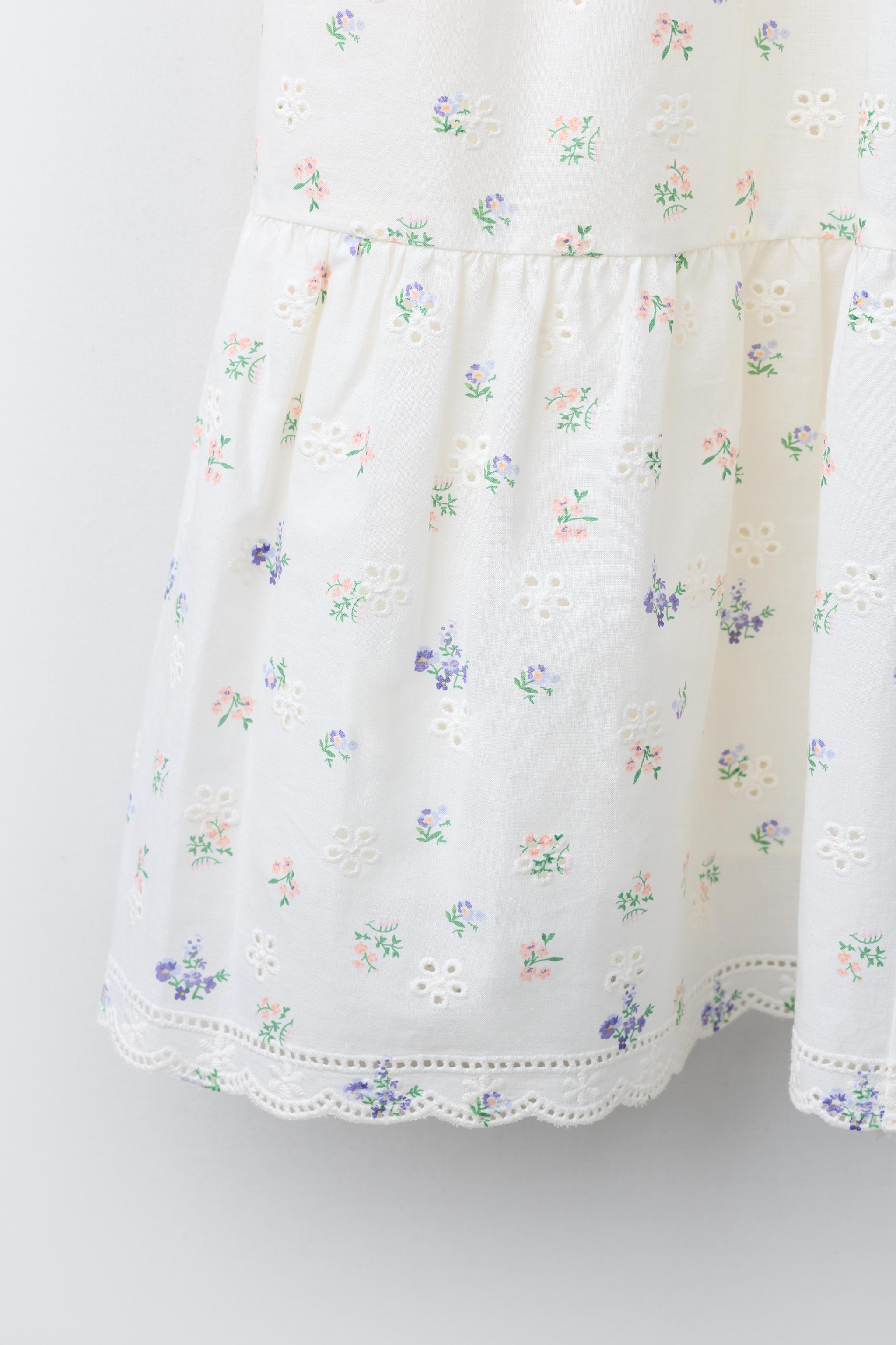 ROBE SCHIFFLY DENTELLE